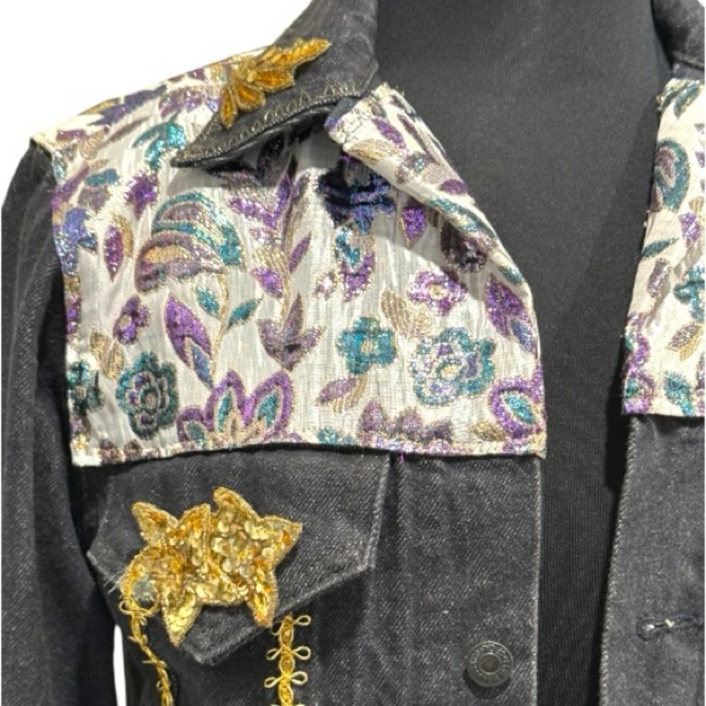 Upcycled 1989 Levi’s 70506 Trucker Jacket Made in USA | Gold Baroque Trim & Broc - Picture 2 of 16